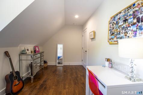 34 Robinwood Road Trumbull CT 06611