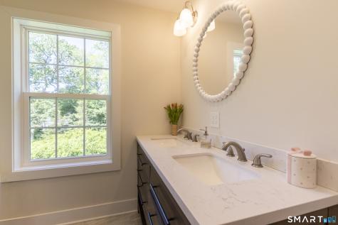34 Robinwood Road Trumbull CT 06611