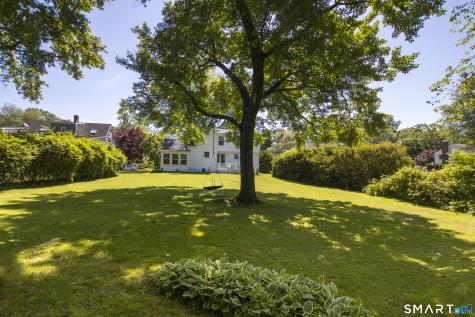 34 Robinwood Road Trumbull CT 06611