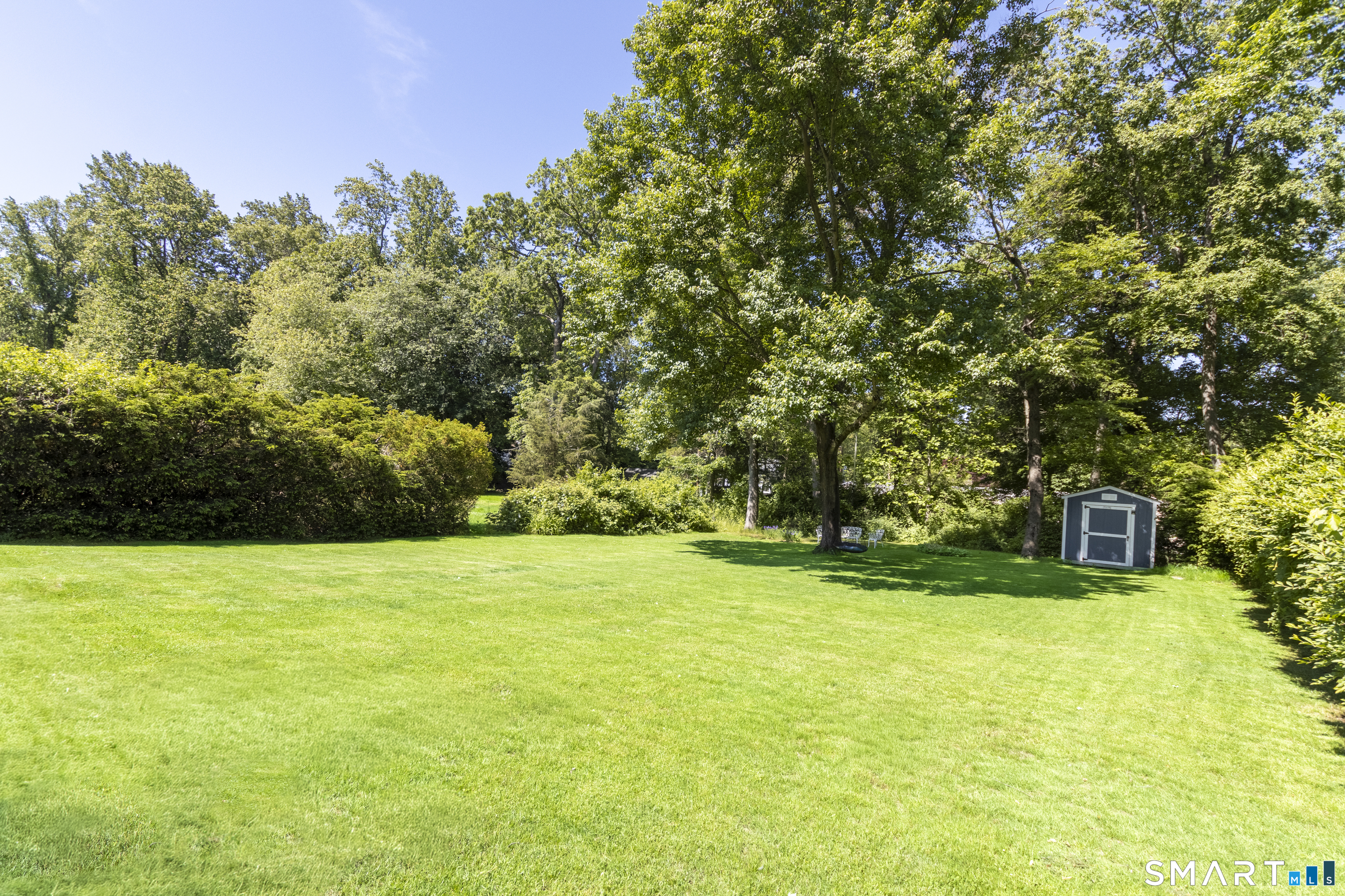 34 Robinwood Road Trumbull CT 06611