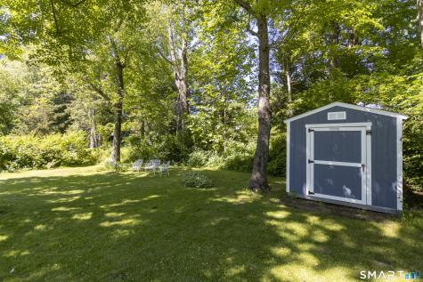34 Robinwood Road Trumbull CT 06611