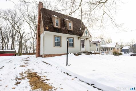 42 Oregon Avenue East Haven CT 06512