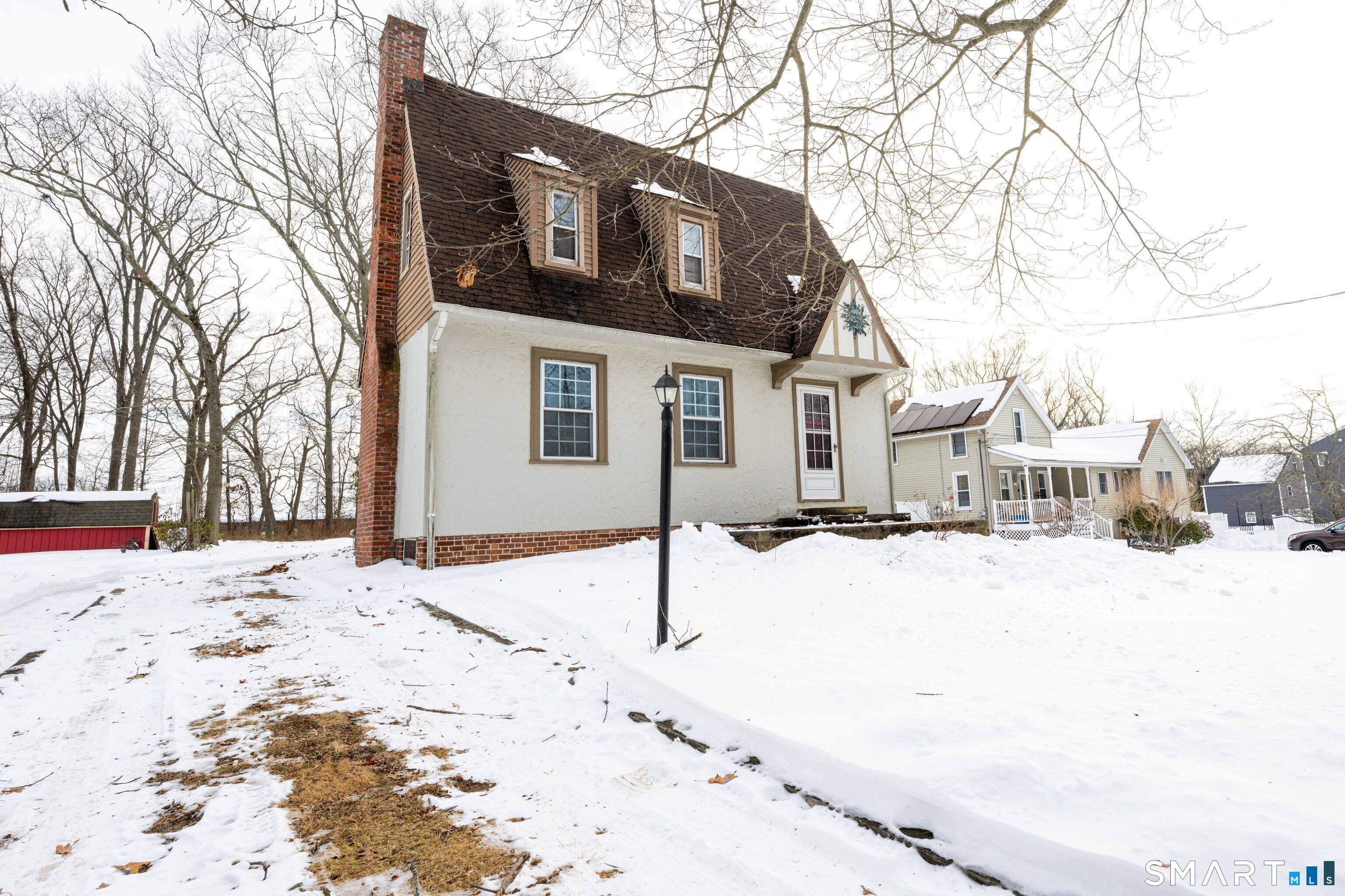 42 Oregon Avenue East Haven CT 06512