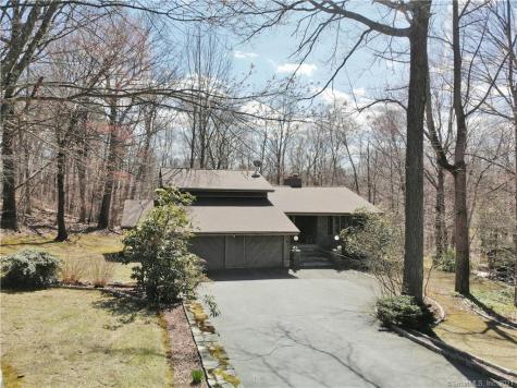 52 Kingswood Drive Naugatuck CT 06770