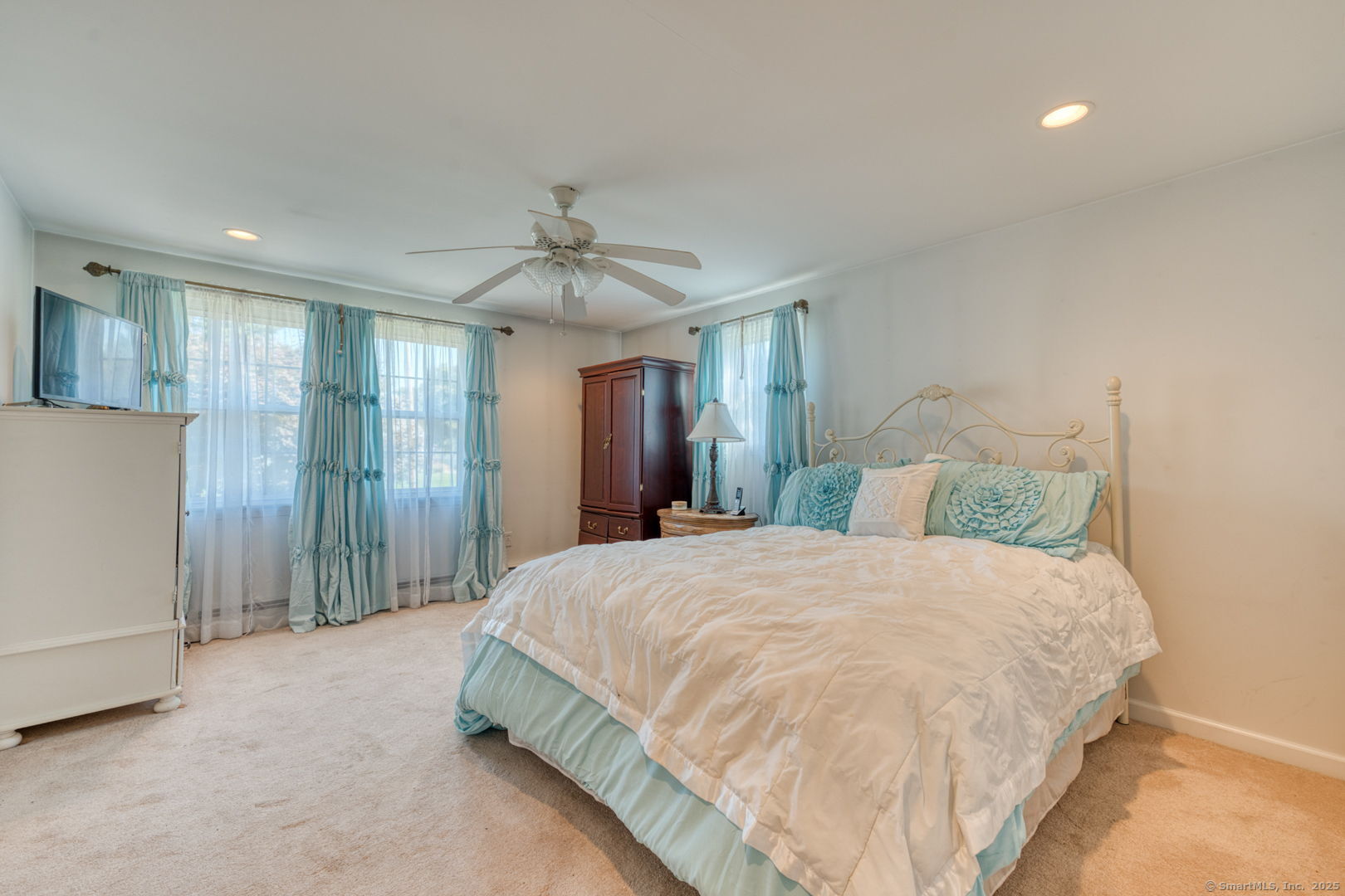 5 Windmill Road Enfield CT 06082