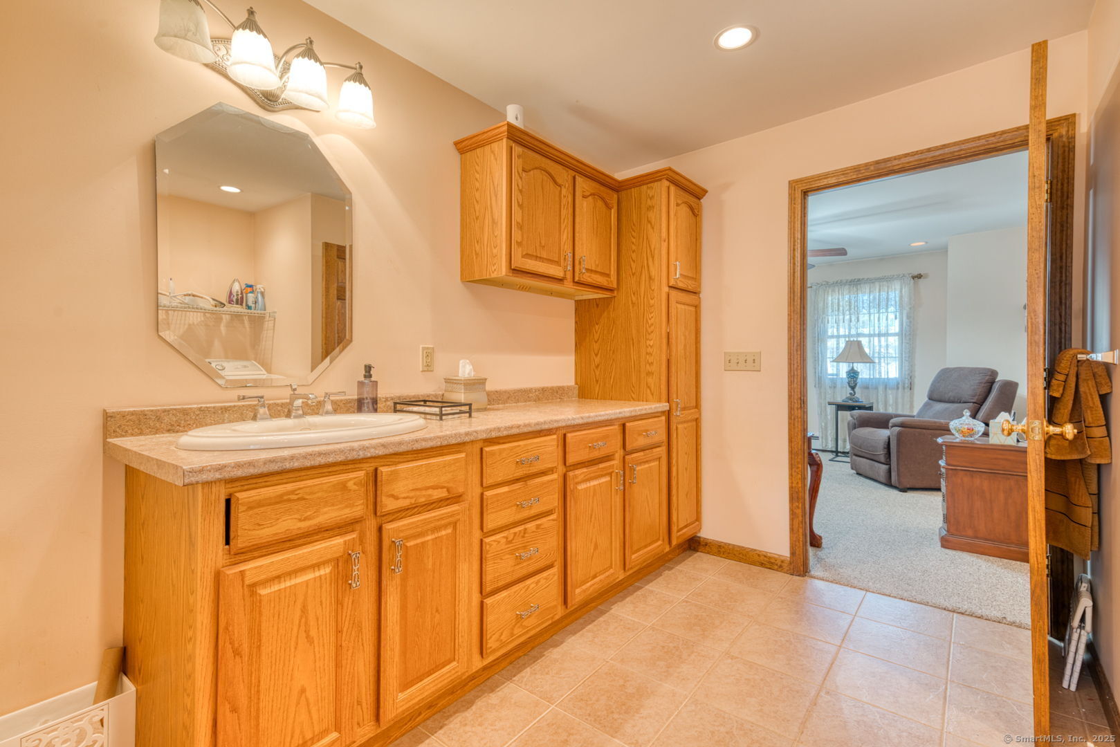 5 Windmill Road Enfield CT 06082