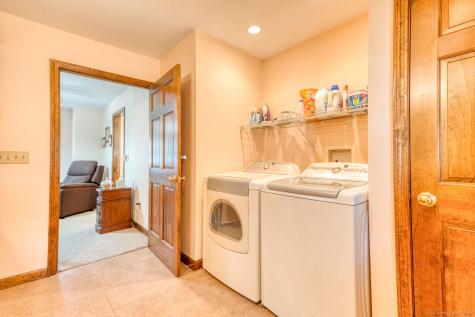 5 Windmill Road Enfield CT 06082