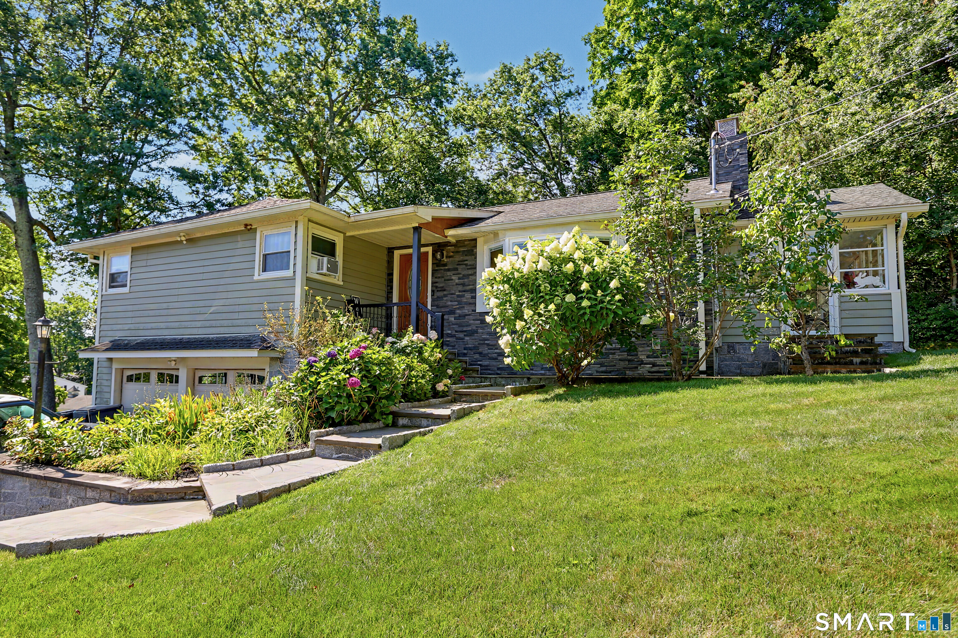 150 Suzanne Circle Trumbull CT 06611