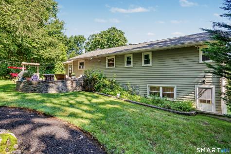 150 Suzanne Circle Trumbull CT 06611