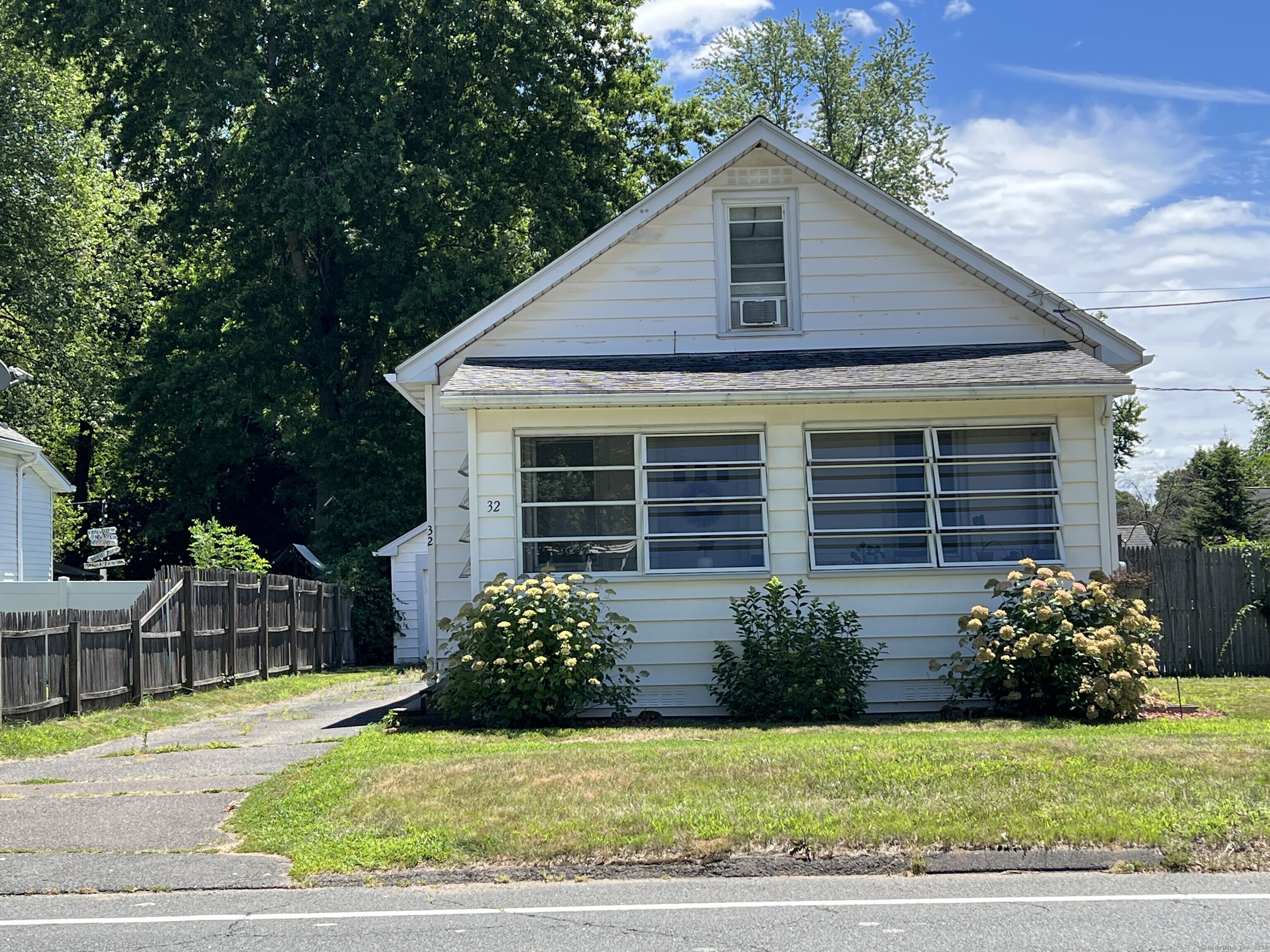 32 Brainard Road Enfield CT 06082