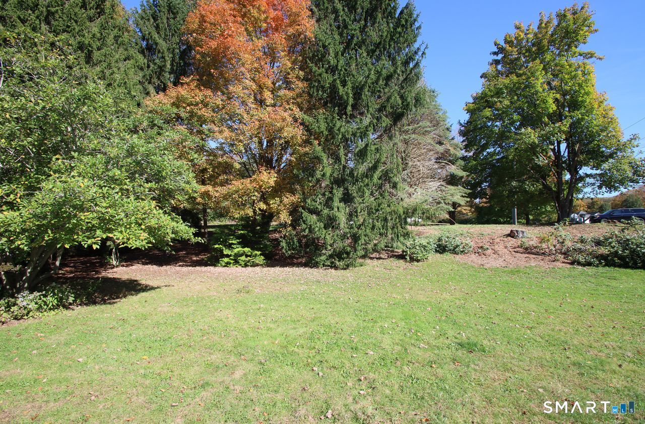 662 Forest Road North Branford CT 06472