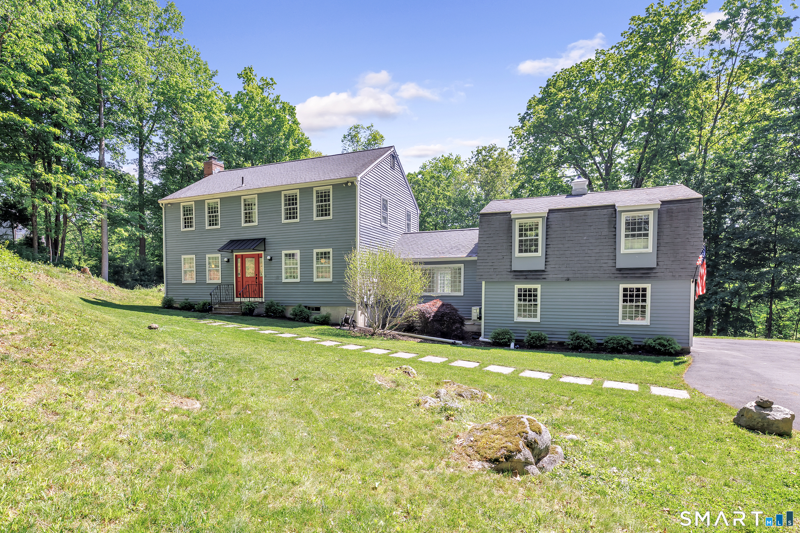 37 Lamppost Drive Redding CT 06896