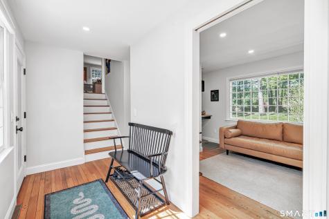 37 Lamppost Drive Redding CT 06896