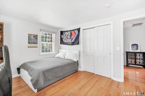37 Lamppost Drive Redding CT 06896