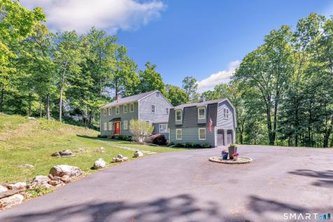 37 Lamppost Drive Redding CT 06896