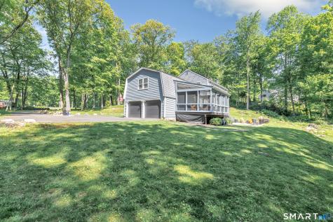 37 Lamppost Drive Redding CT 06896