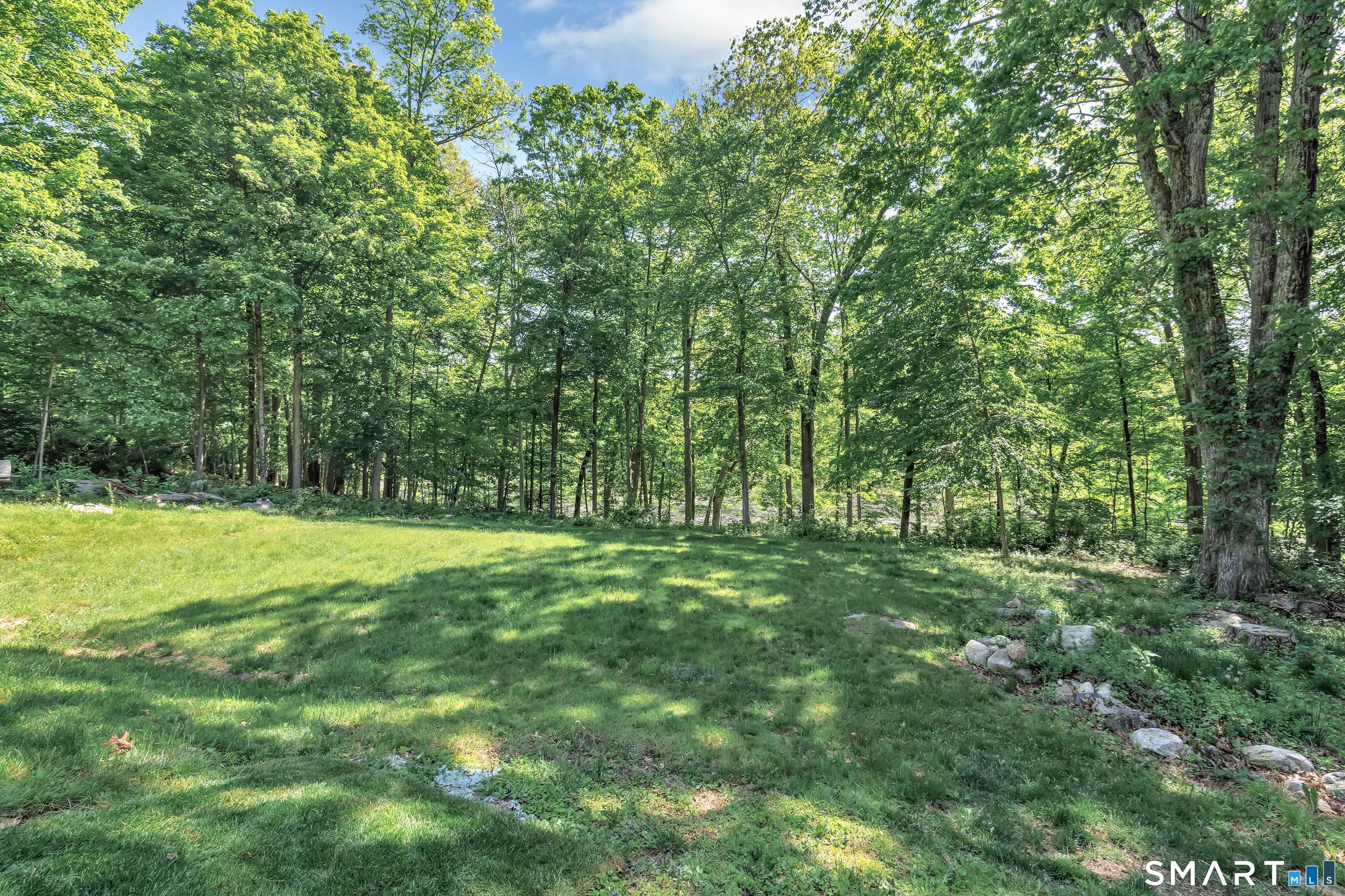 37 Lamppost Drive Redding CT 06896