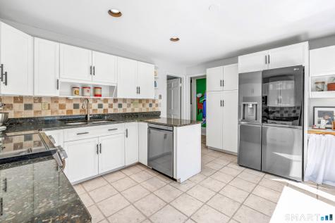 37 Lamppost Drive Redding CT 06896