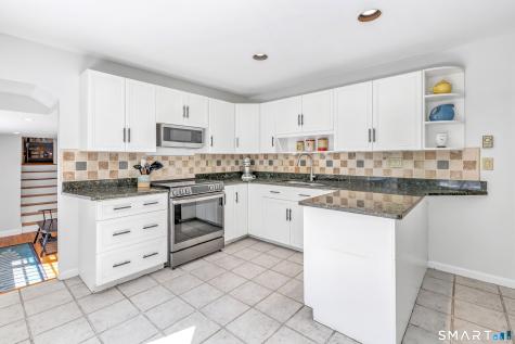 37 Lamppost Drive Redding CT 06896