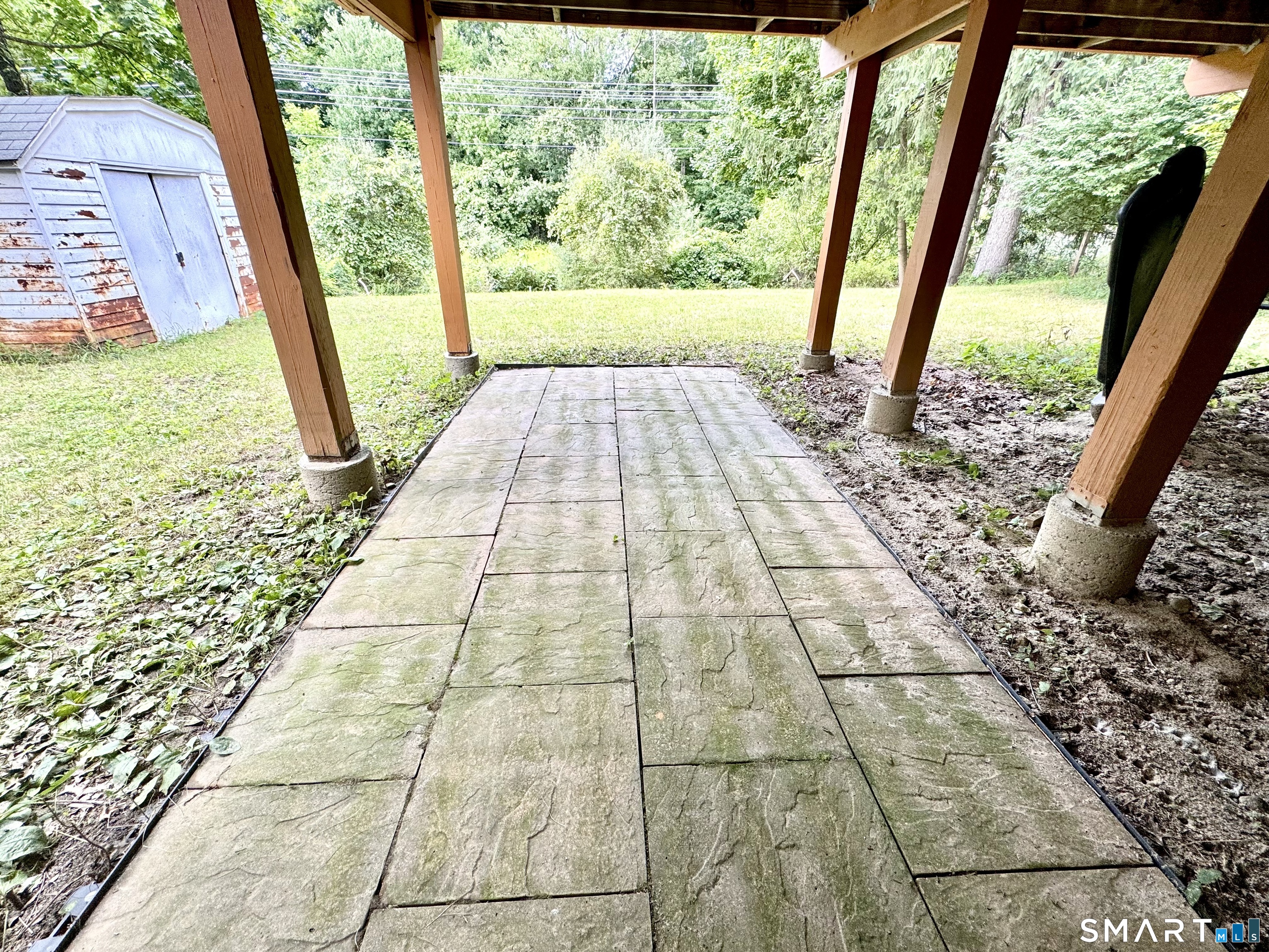 39 Brookview Avenue Waterbury CT 06706