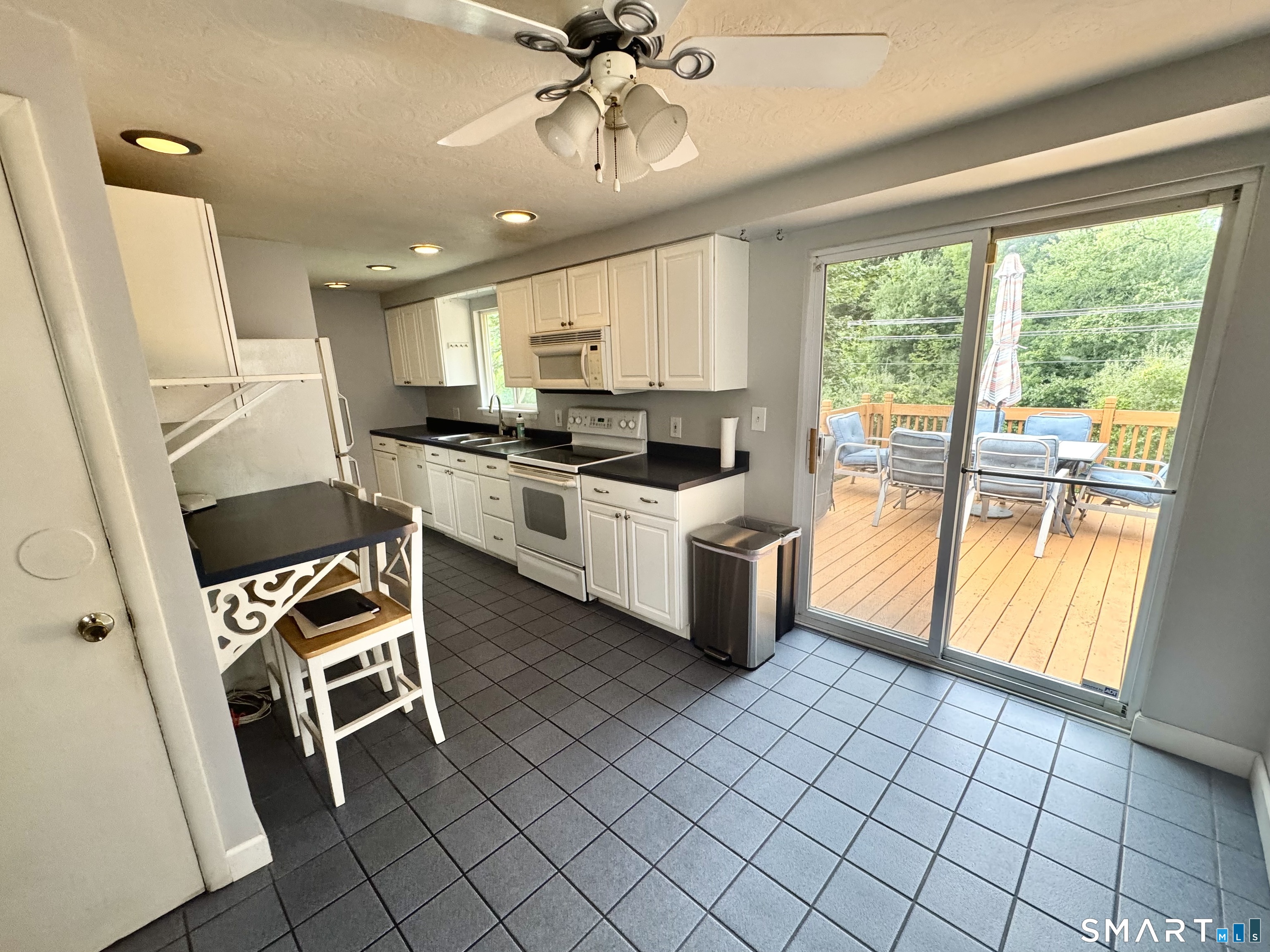 39 Brookview Avenue Waterbury CT 06706