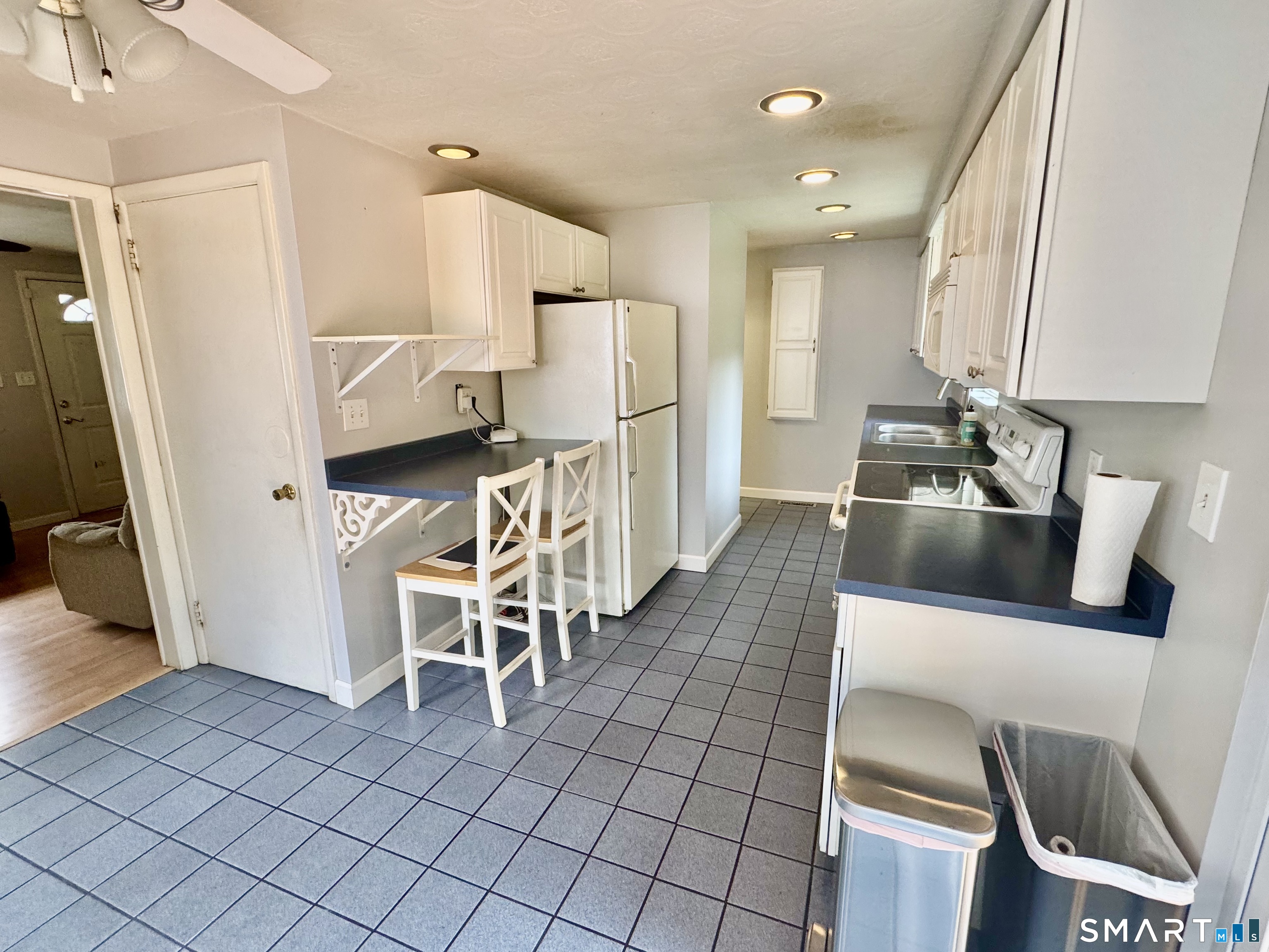 39 Brookview Avenue Waterbury CT 06706