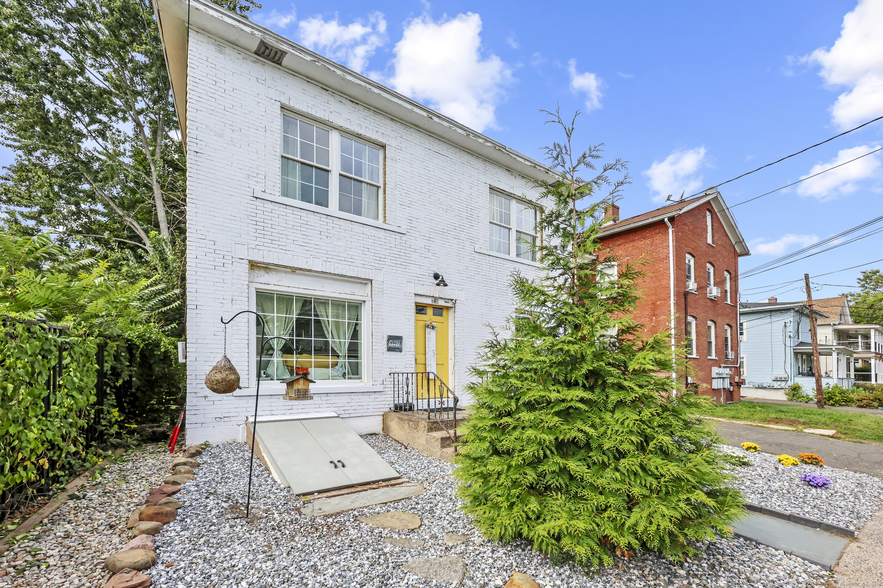 23 Hotchkiss Street Middletown CT 06457