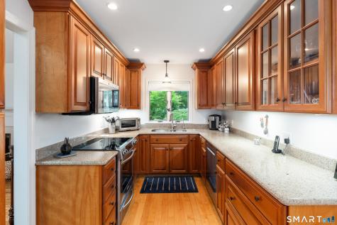 163 Cedarwood Road Stamford CT 06903