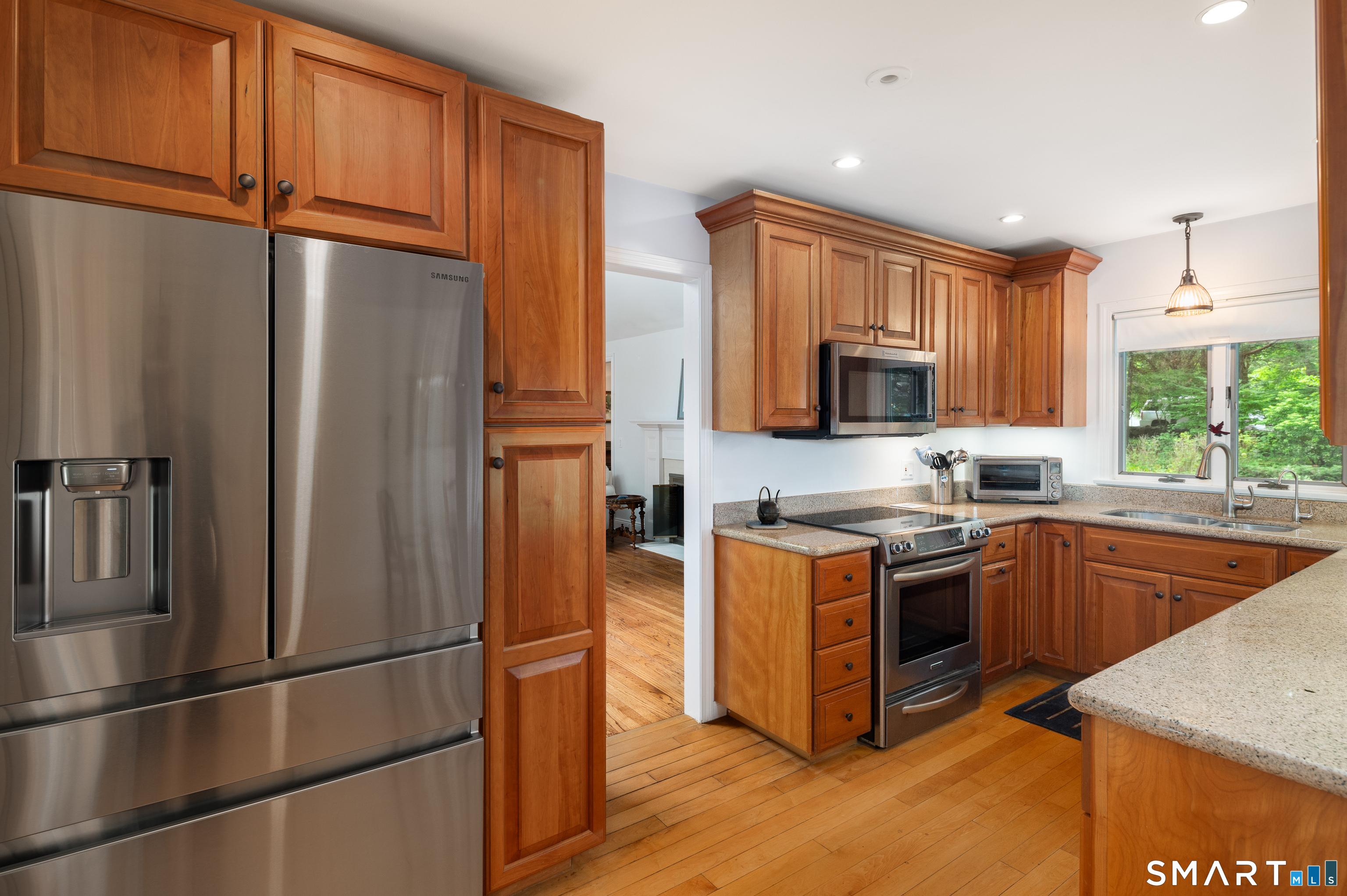 163 Cedarwood Road Stamford CT 06903