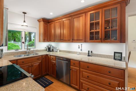 163 Cedarwood Road Stamford CT 06903