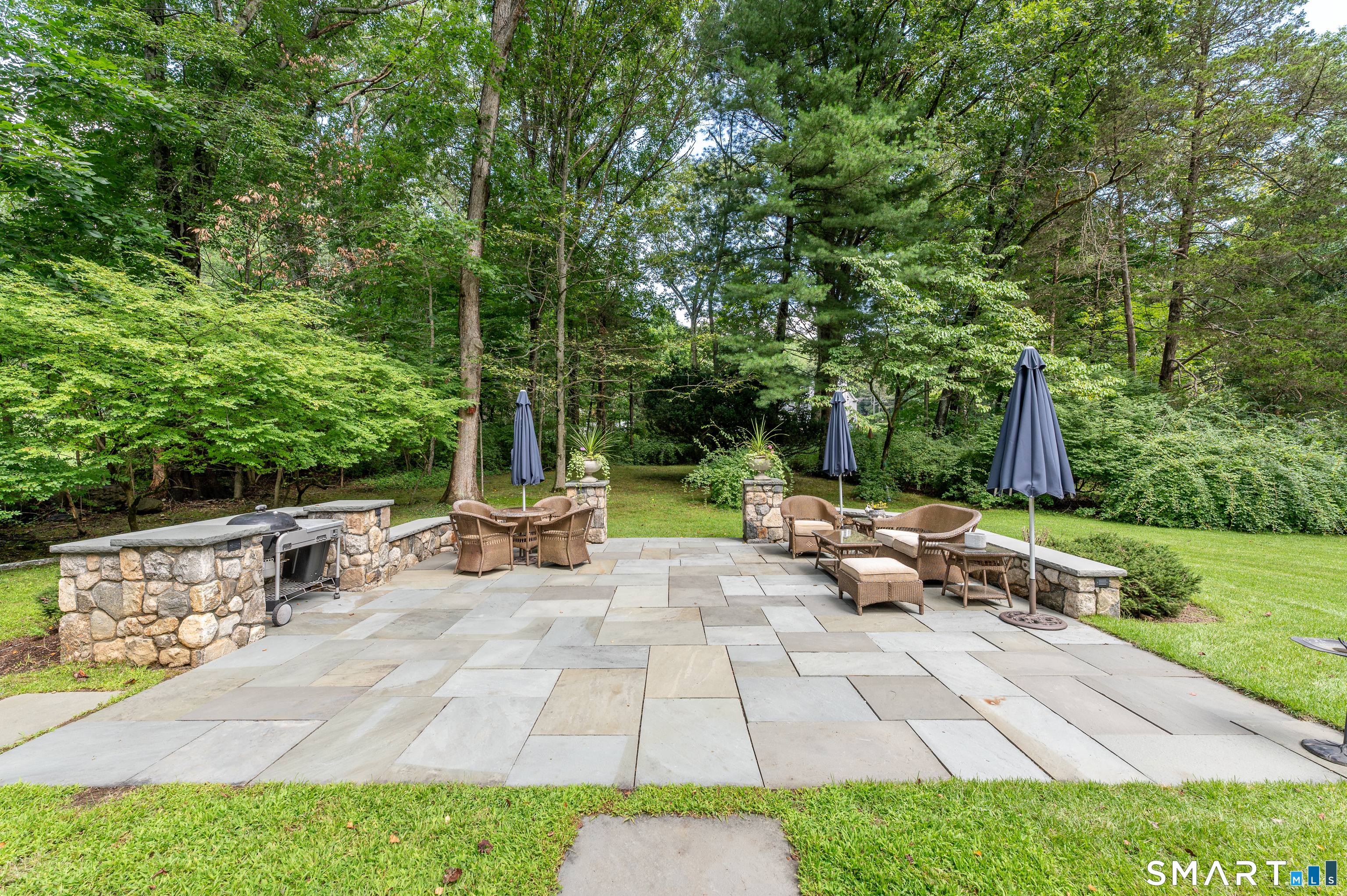 163 Cedarwood Road Stamford CT 06903