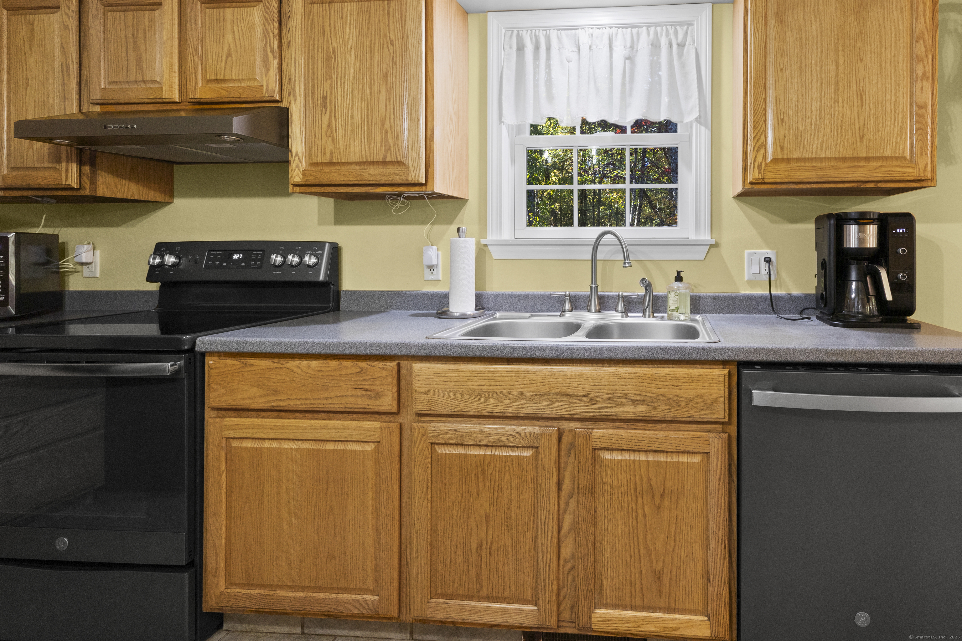 211 New Sweden Road Woodstock CT 06281