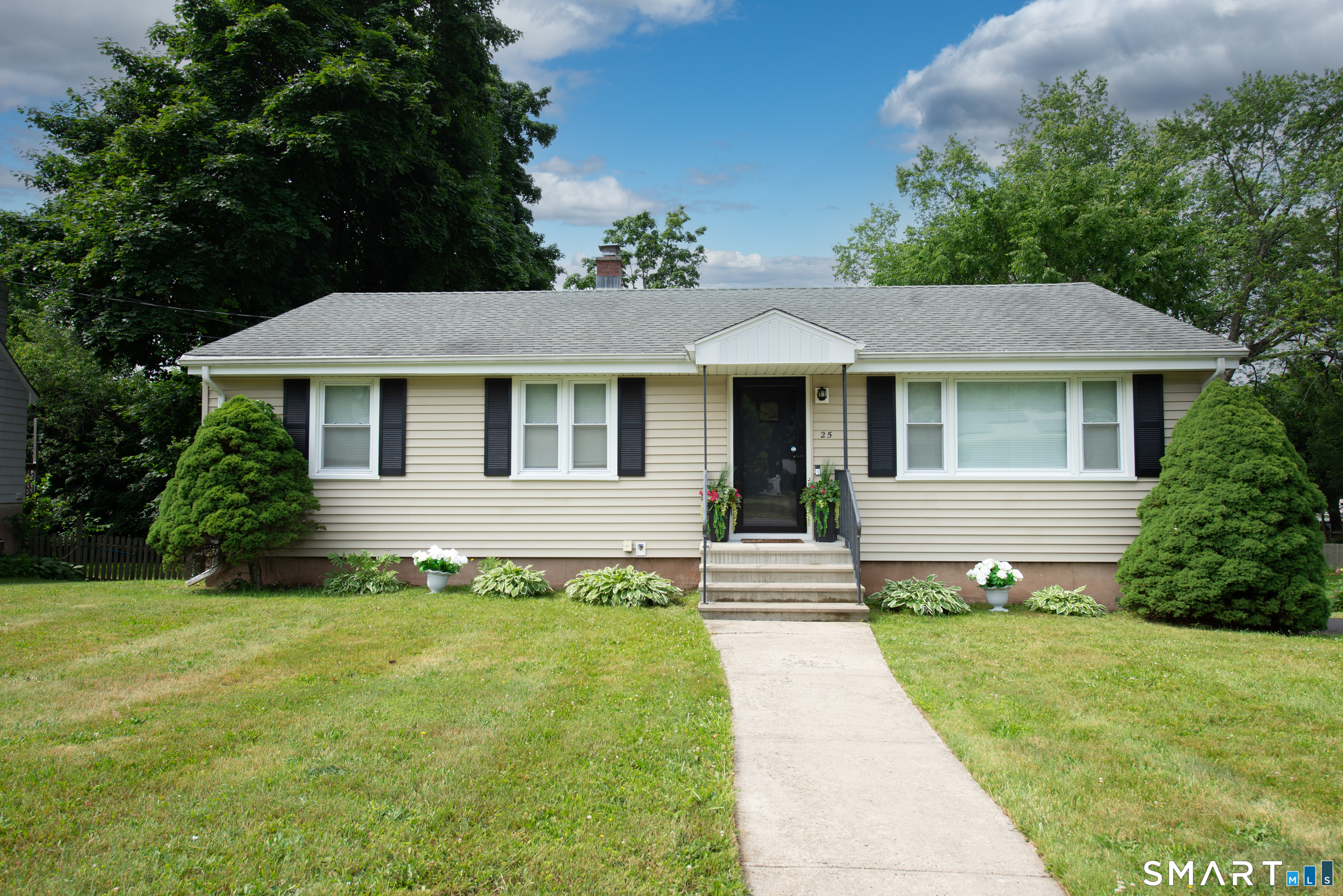 25 Harrison Drive Hamden CT 06514