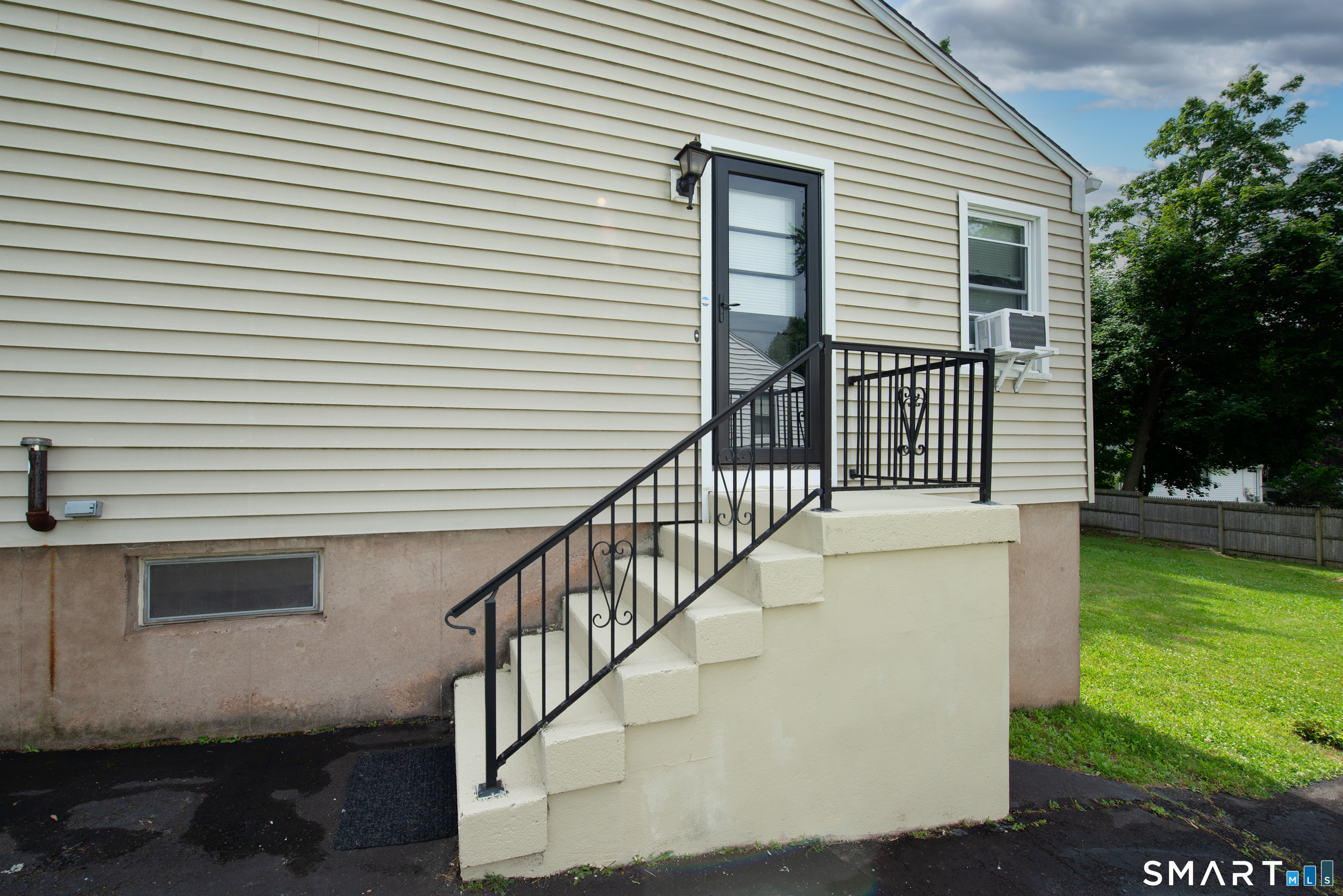25 Harrison Drive Hamden CT 06514