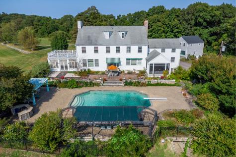 49 Great Ring Road Newtown CT 06482