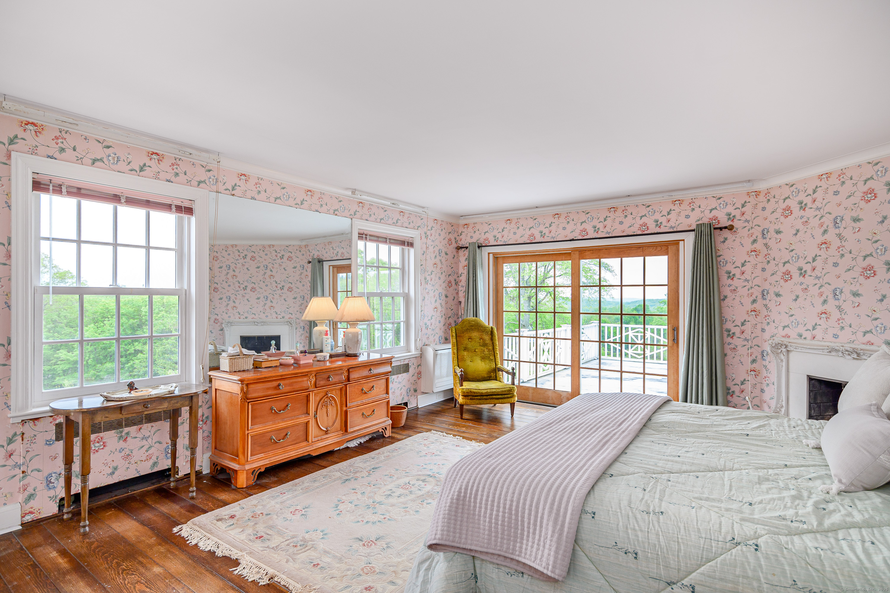 49 Great Ring Road Newtown CT 06482