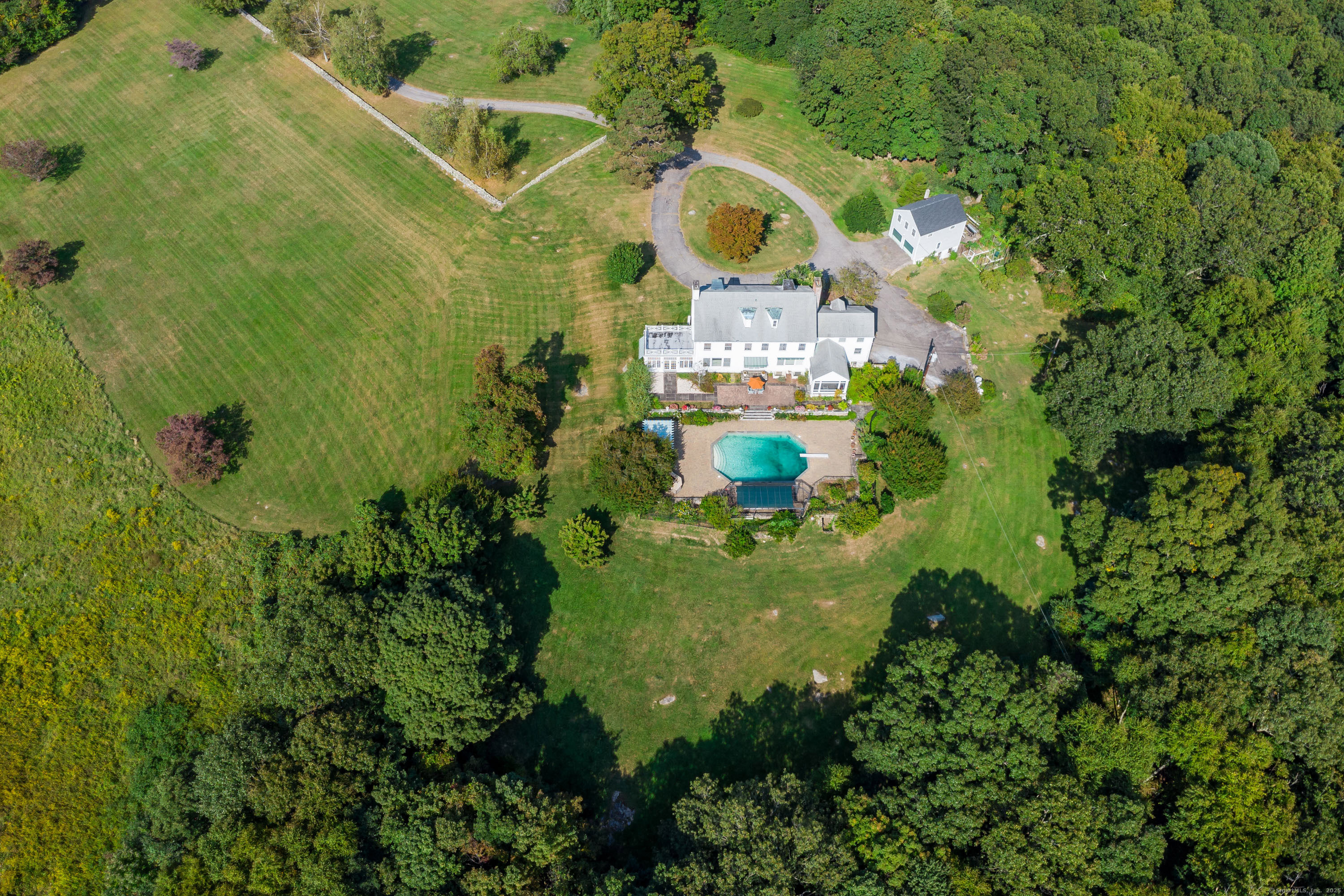 49 Great Ring Road Newtown CT 06482