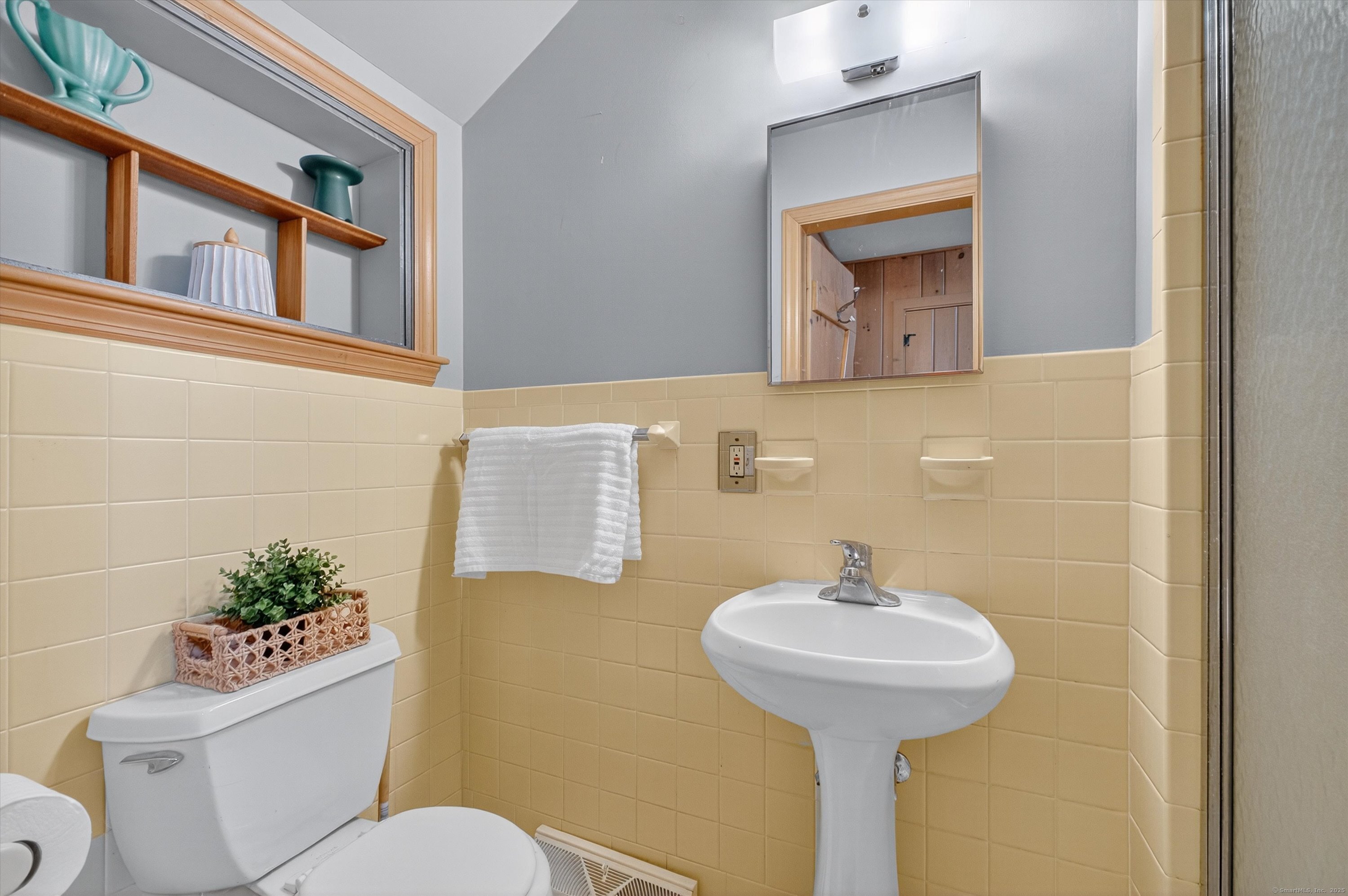45 Indian Trail Brookfield CT 06804