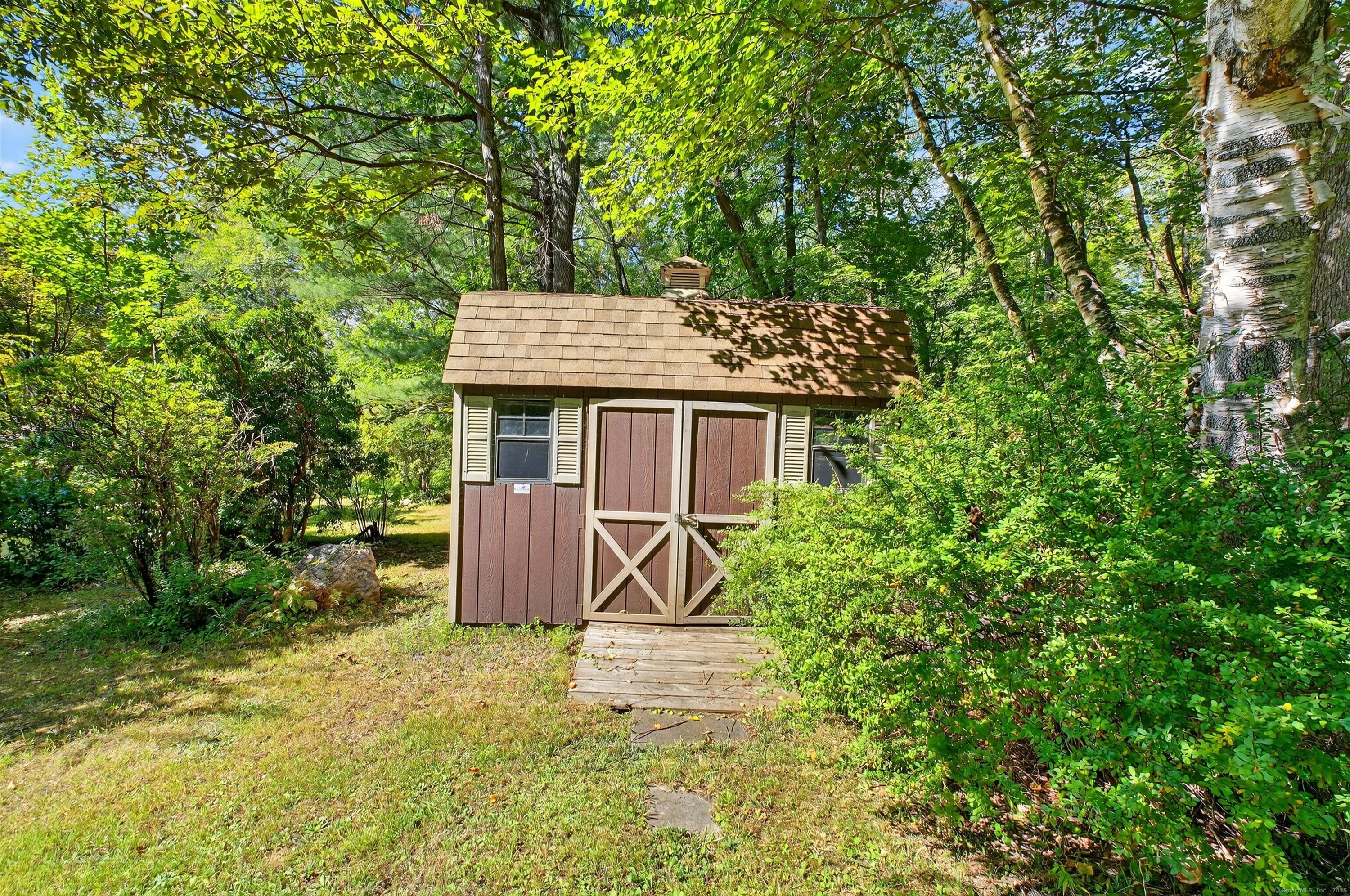 45 Indian Trail Brookfield CT 06804