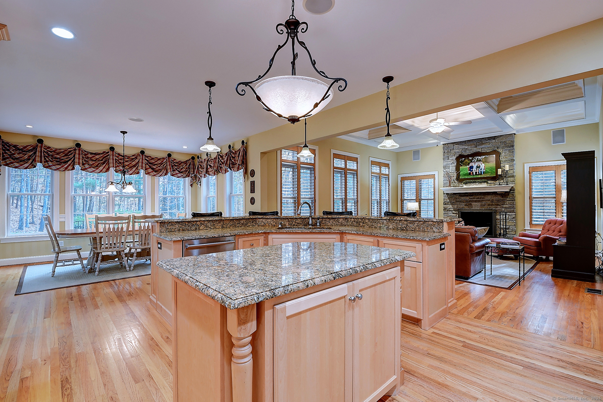 28 Lazy Valley Road Glastonbury CT 06033