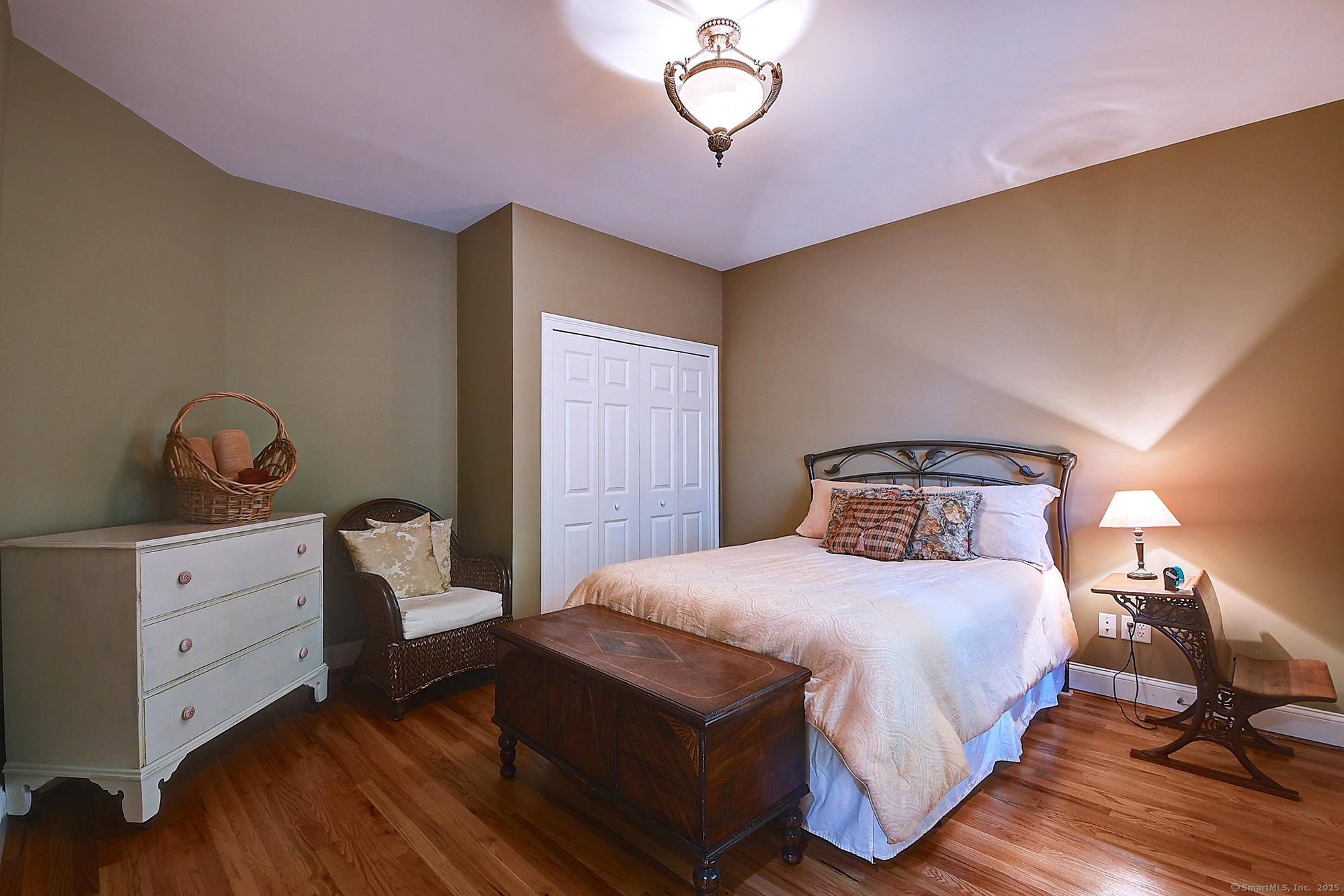 28 Lazy Valley Road Glastonbury CT 06033