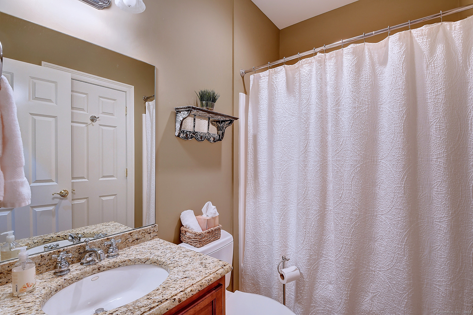 28 Lazy Valley Road Glastonbury CT 06033