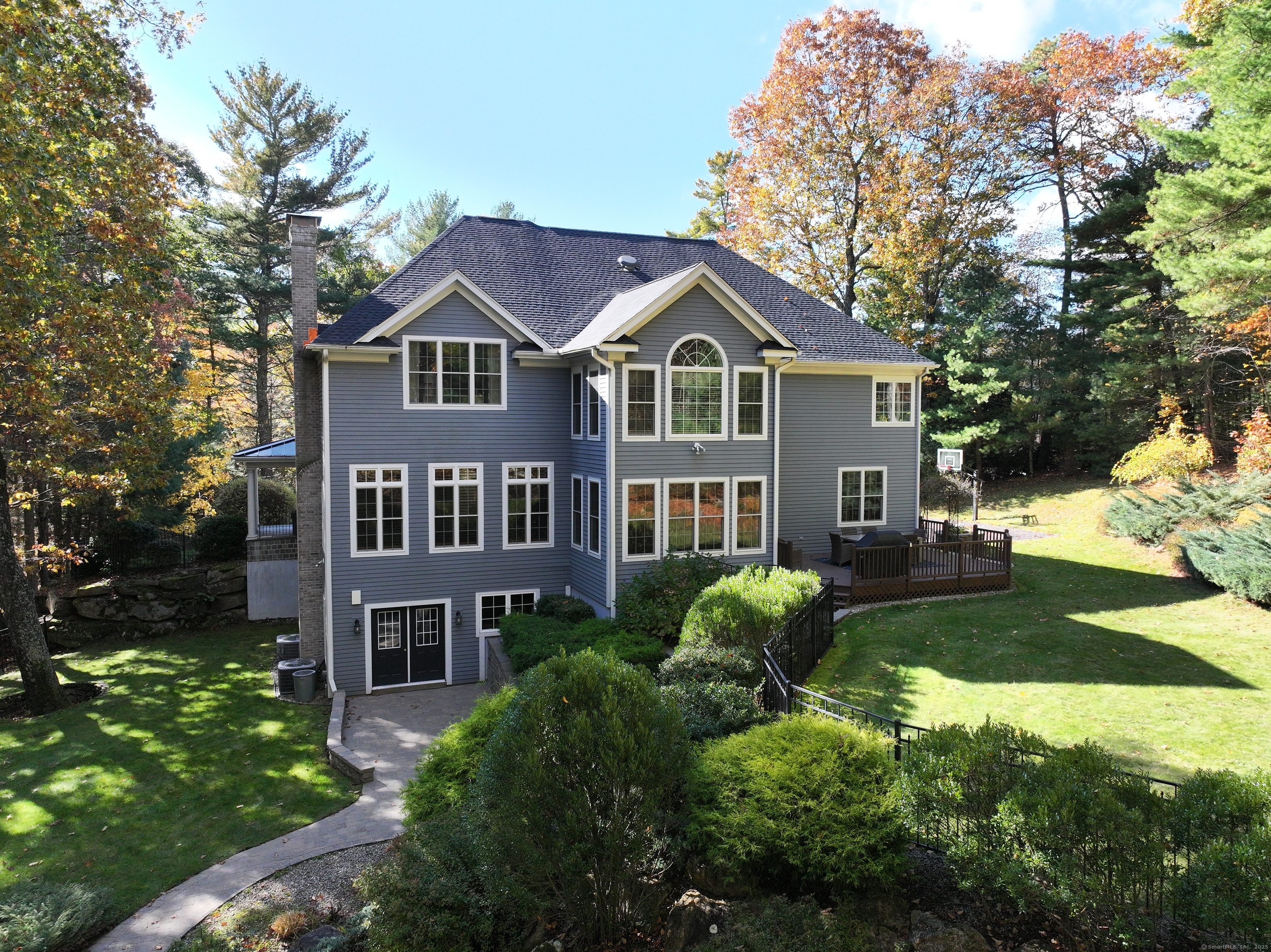 28 Lazy Valley Road Glastonbury CT 06033