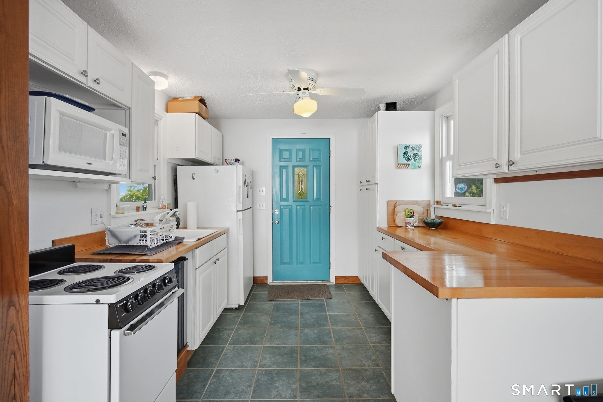 149 West Shore Road Ellington CT 06029