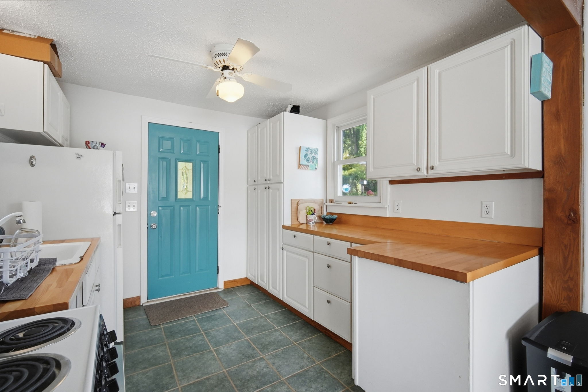 149 West Shore Road Ellington CT 06029