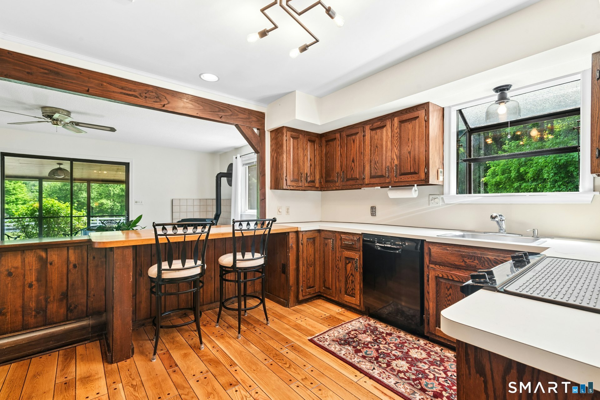 127 Huntingtown Road Newtown CT 06470