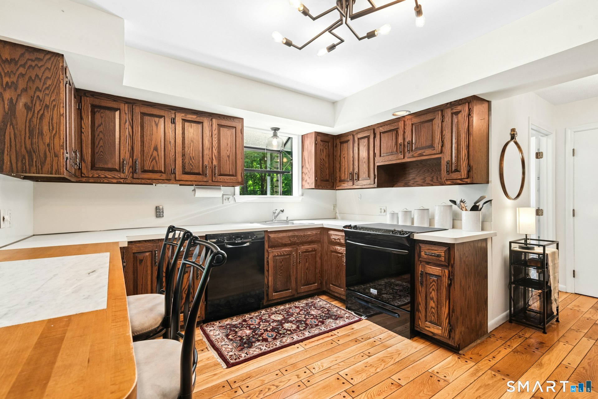 127 Huntingtown Road Newtown CT 06470