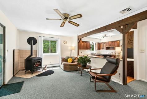 127 Huntingtown Road Newtown CT 06470