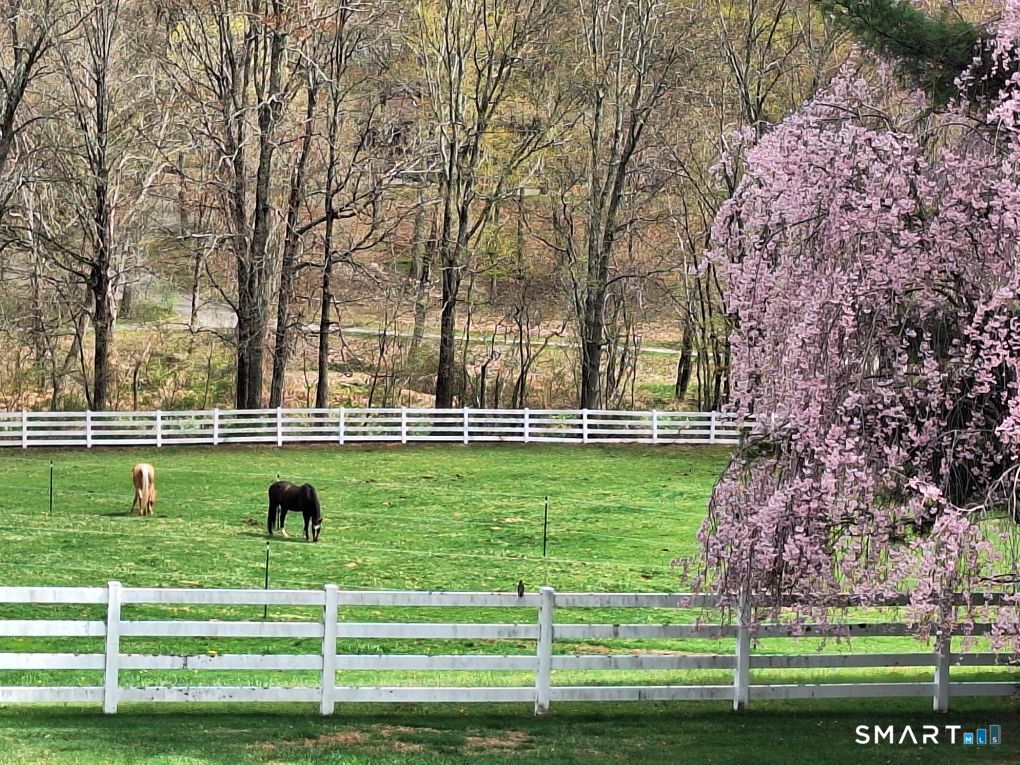 127 Huntingtown Road Newtown CT 06470