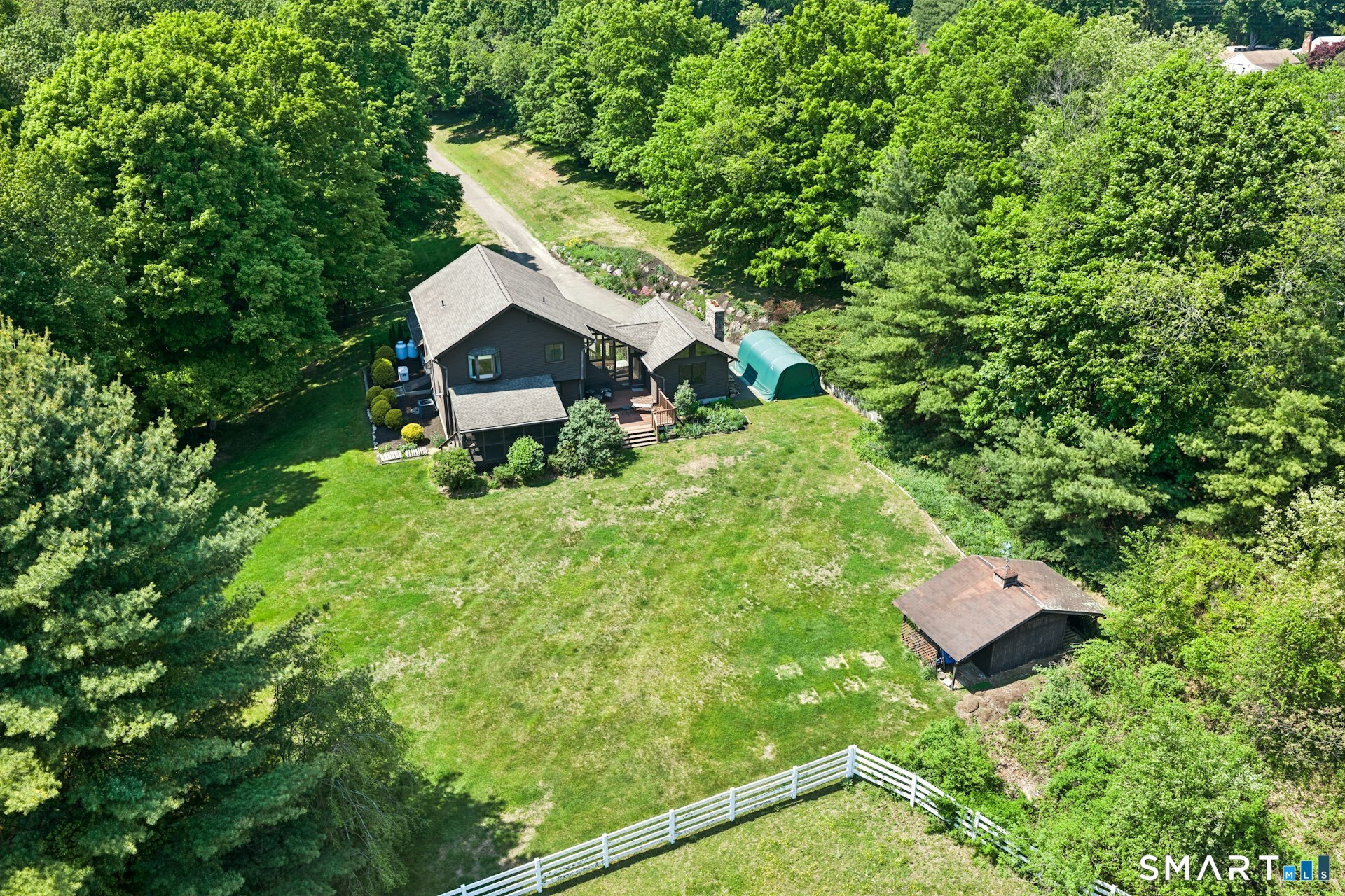127 Huntingtown Road Newtown CT 06470